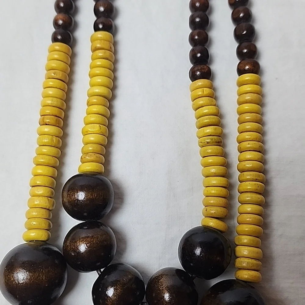 Paparazzi Cancun Cast Away Brown and Yellow Beaded Necklace With Earrings NWT